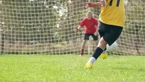 王哲林指导网友追求爱情却引争议，遭指责“贬低女性”